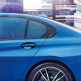 BMW 3 Serisi Sedan, Hofmeister-kıvrımı. Hofmeister kıvrımı ile arka camın yandan detaylı görünümü.