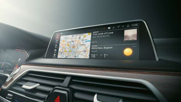 BMW 7 Serisi Sedan: BMW İşletim Sistemi 7.0 BMW 7 Serisi Sedan: Ekranda BMW İşletim Sistemi 7.0