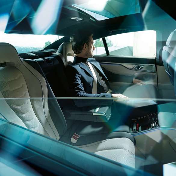 BMW Panoramik cam tavan Yeni BMW 8 Serisi Gran Coupé, panoramik cam tavan