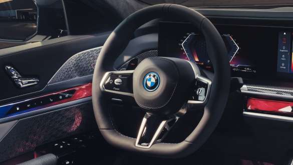 M deri direksiyon, BMW M760e xDrive Sedan G70 M deri direksiyon, BMW M760e xDrive Sedan G70