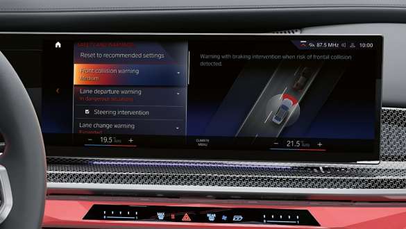 Profesyonel Sürüş Asistanı, BMW M760e xDrive Sedan G70 Profesyonel Sürüş Asistanı, BMW M760e xDrive Sedan G70, BMW Kavisli Ekran