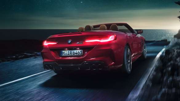 M xDrive. M xDrive özellikli BMW M8 Competition Cabrio.