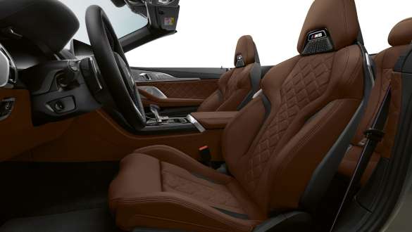 Yeni BMW M8 Competition Cabrio F91 M spor koltuklar Yeni BMW M8 Competition Cabrio F91 M spor koltuklar iç tasarım