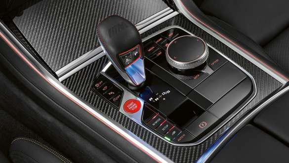 8-ileri M Steptronic şanzıman. 8-ileri M Steptronic şanzımanlı BMW M8 Competition Coupé.