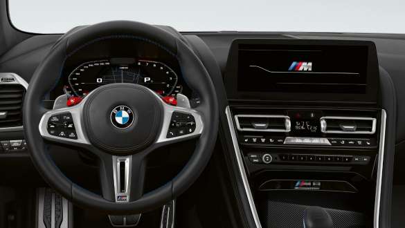 M ailesine özel gösterge paneli, Yeni BMW 8 Serisi Gran Coupé M Otomobilleri F93 Yeni BMW 8 Serisi Gran Coupé M Otomobilleri F93 M ailesine özel gösterge paneli