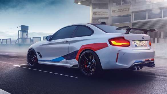 BMW M Performance Parçaları BMW M2 Coupé F87 BMW M Performance Parçaları BMW M2 Coupé F87 arkadan görünüm
