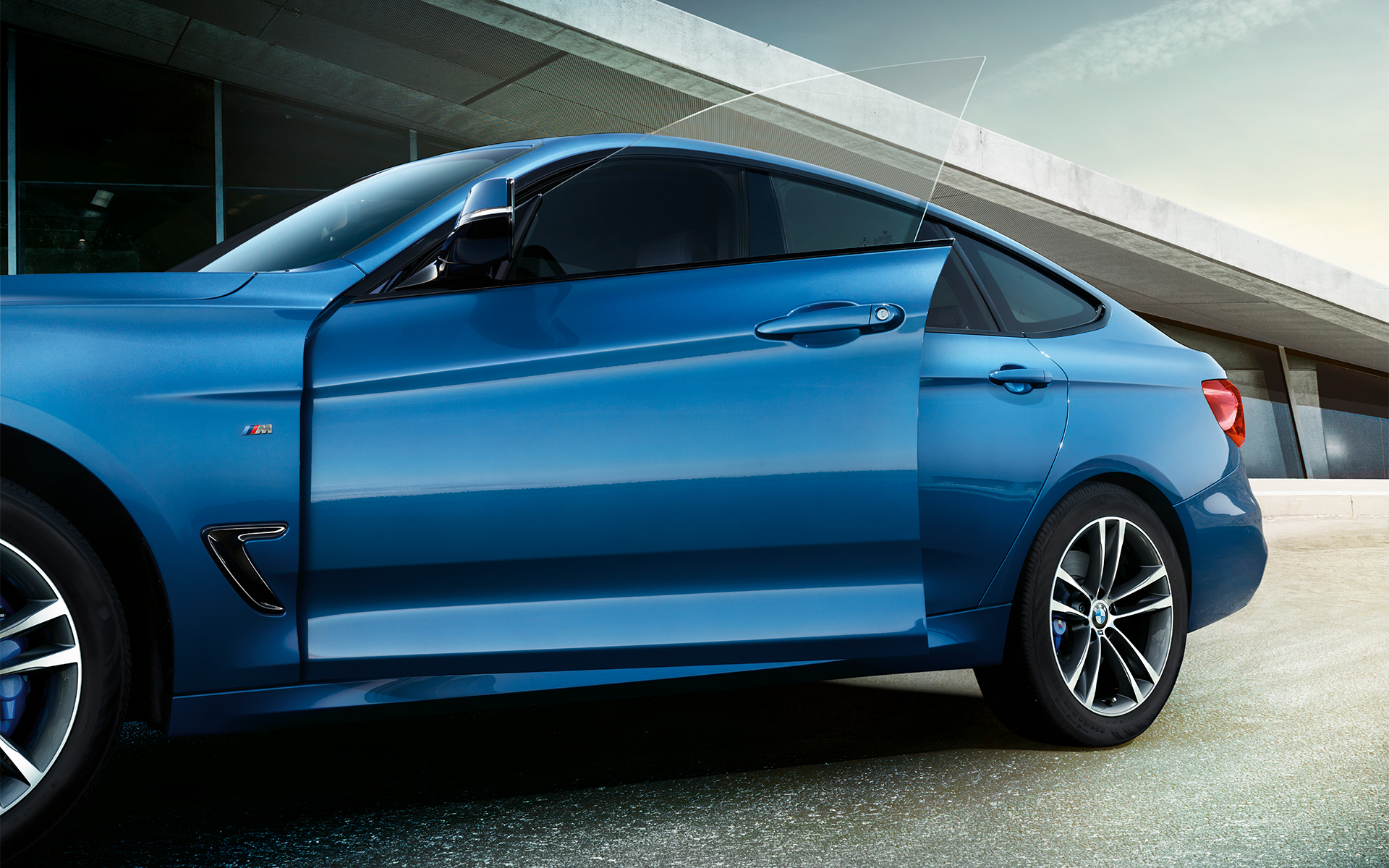 BMW 3 Serisi Gran Turismo Fotoğraf ve Videolar 4 BMW 3 Serisi Gran Turismo Fotoğraf ve Videolar 4