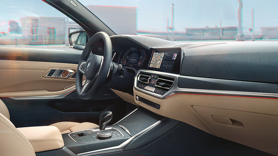 BMW 3 Serisi Touring (G21), yolcu koltuğundan ön koltuğun ve kokpitin görünümü BMW 3 Serisi Touring (G21), yolcu koltuğundan ön koltuğun ve kokpitin görünümü