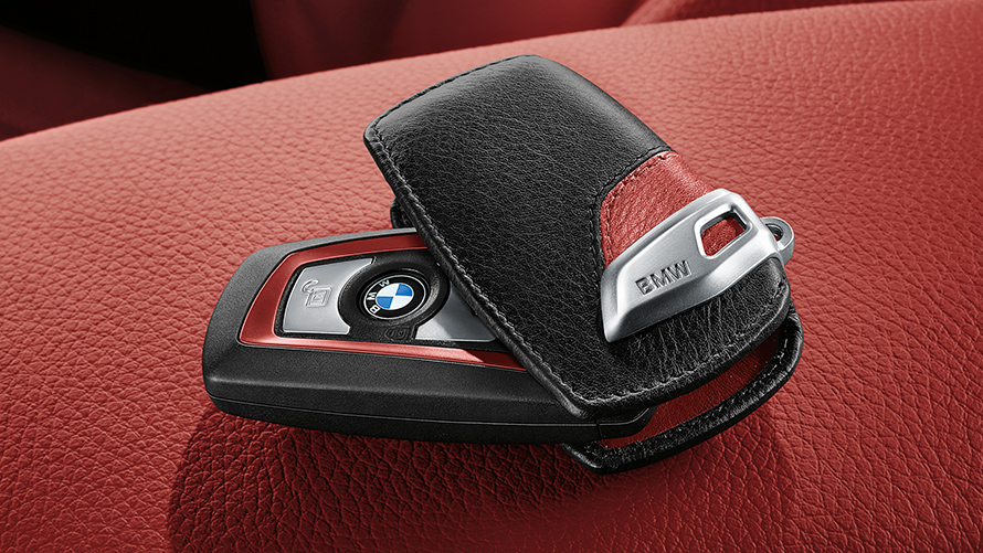 BMW 4 Serisi Coupé Sport Line Anahtarlık | BMW Türkiye BMW Sport Line Tasarımlı Deri Anahtarlık