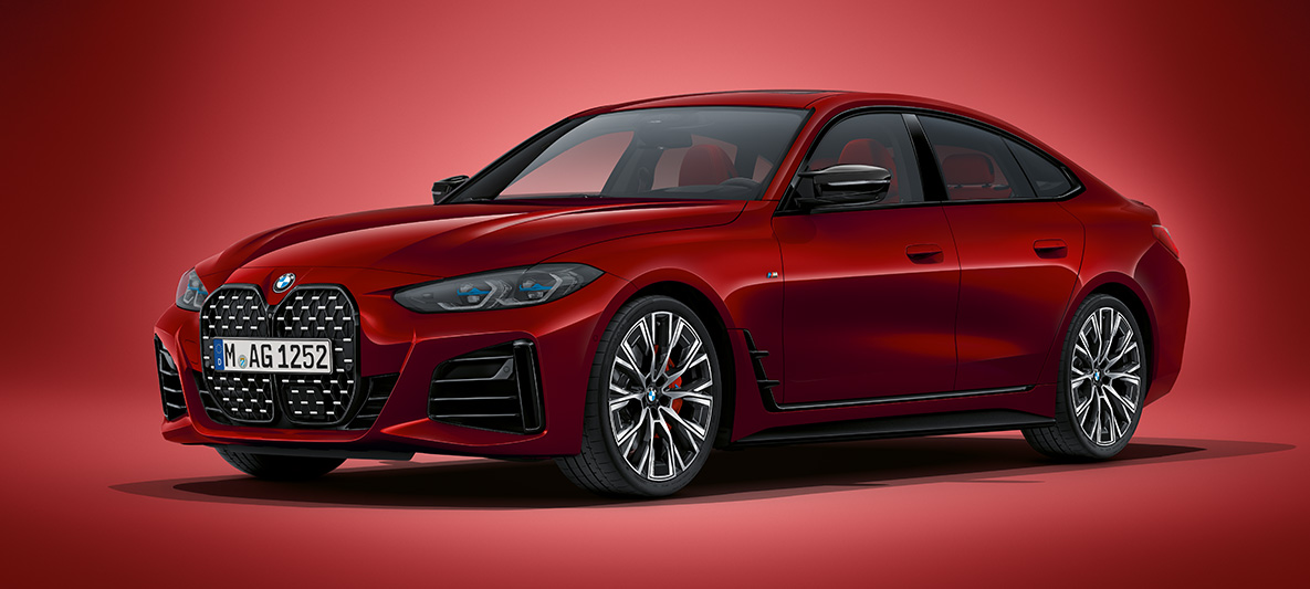 Yeni BMW 4 Serisi Gran Coupé G26, BMW Individual Metalik Kırmızı/Aventurine Yeni BMW 4 Serisi Gran Coupé G26, BMW Individual Metalik Kırmızı/Aventurine, ön çaprazdan görünüm