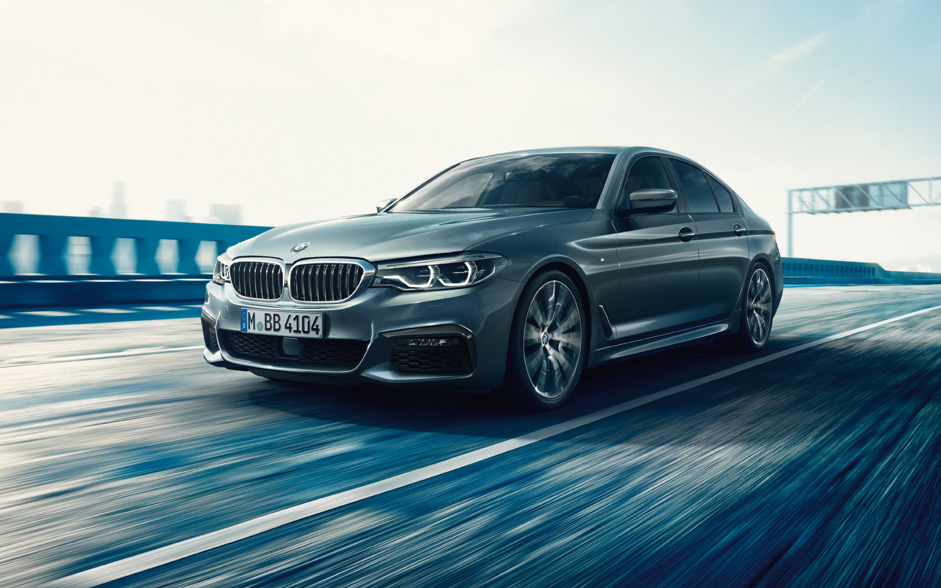 BMW 5 Serisi Sedan Duvar Kağıdı Wallpaper 05 - Metalik Gri / Bluestone BMW 5 Serisi Sedan Duvar Kağıdı Wallpaper 05 - Metalik Gri / Bluestone