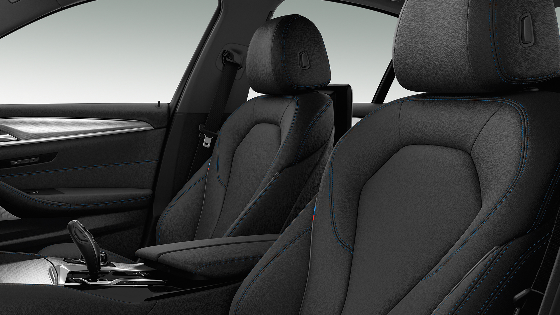 M Sport döşemeler BMW 5 Serisi 540i Sedan M Sport, BMW 5 Serisi 540i Sedan G30 Metalik Mavi/Mediterranean döşemeler