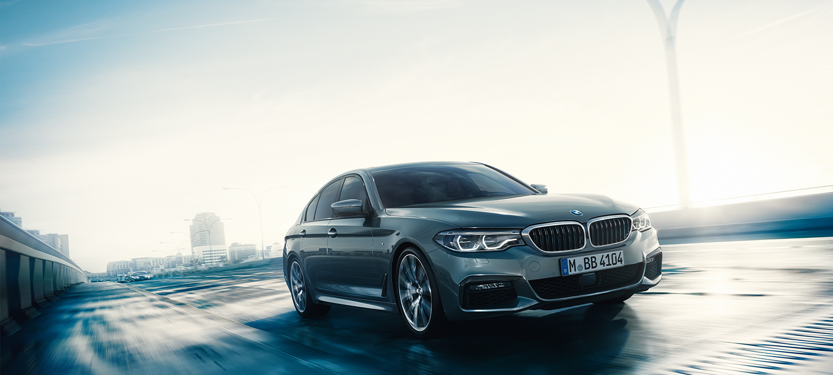 BMW 5 Serisi Sedan modeller donanım Modeller donanım BMW 5 Serisi Sedan 540i Sedan G30 metalik Bluestone önden görünüm
