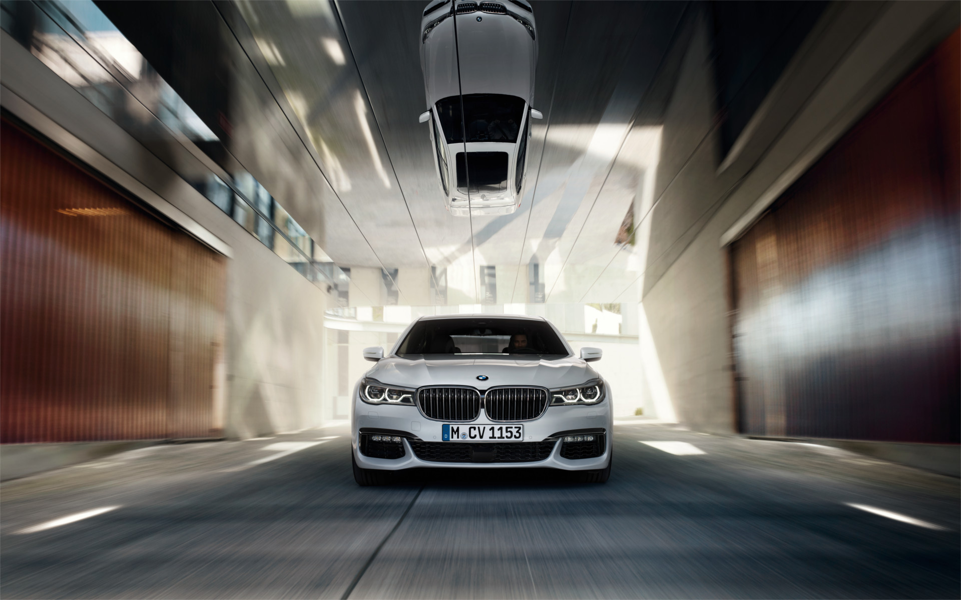 BMW 7 Serisi Sedan: Resimler ve videolar - Görsel 17 BMW 7 Serisi Sedan: Resimler ve videolar - Görsel 17