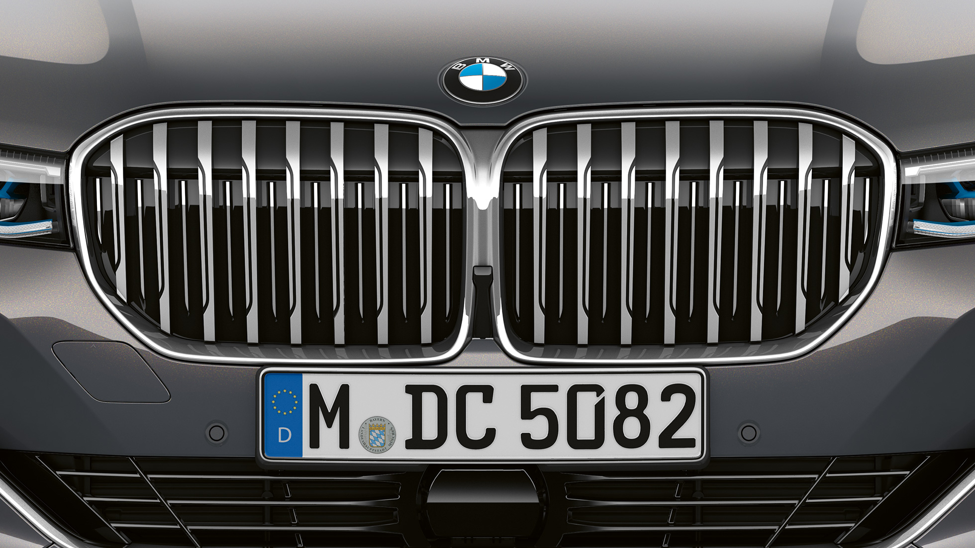 BMW 7 Serisi Sedan Pure Excellence, vites seçim kolu BMW 7 Serisi Sedan Pure Excellence: BMW Böbrek Izgaralarının yakın çekimi