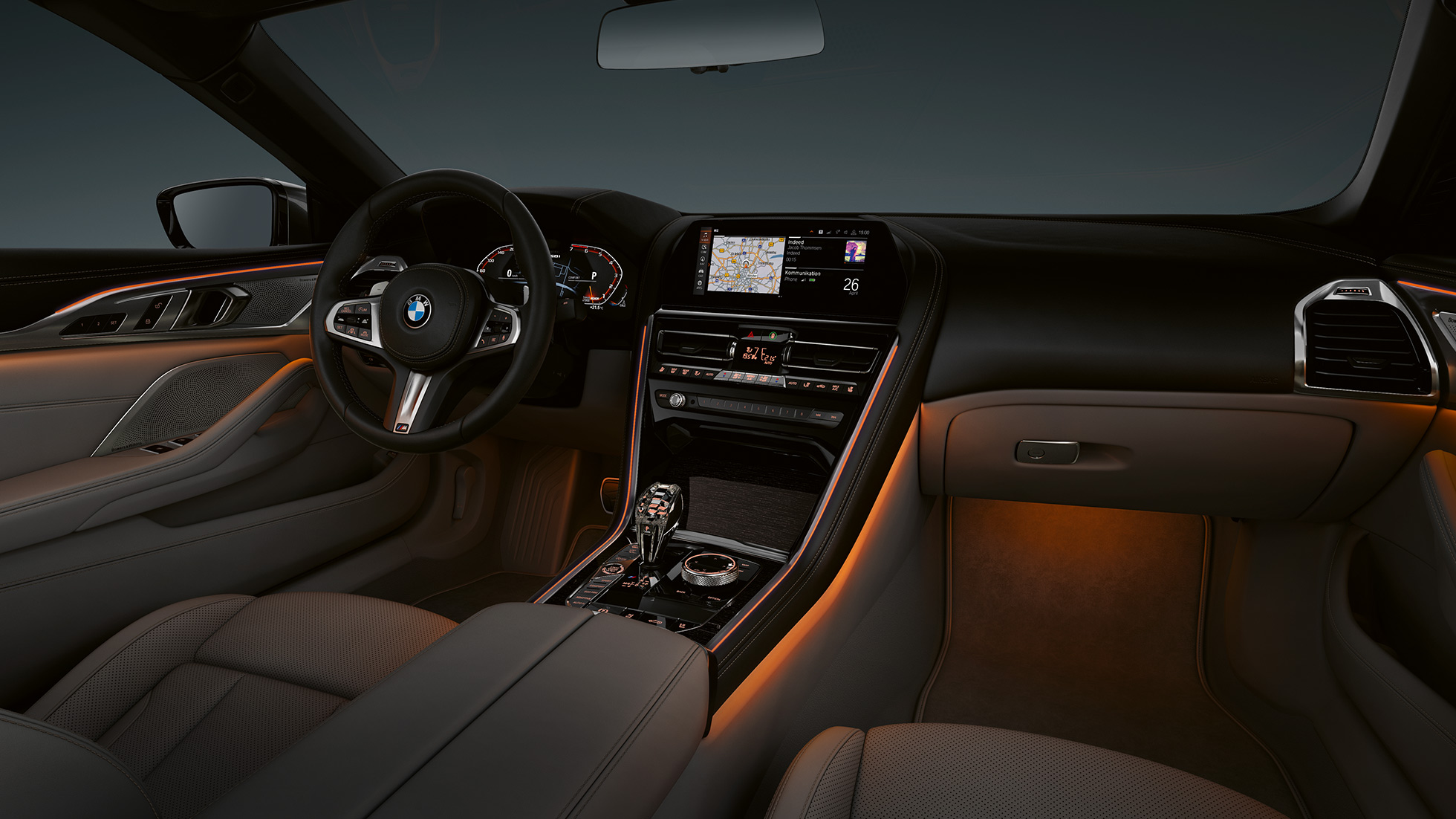 BMW M850i xDrive, iç tasarım, ortam aydınlatması. BMW M850i xDrive, iç tasarım, ortam aydınlatması.