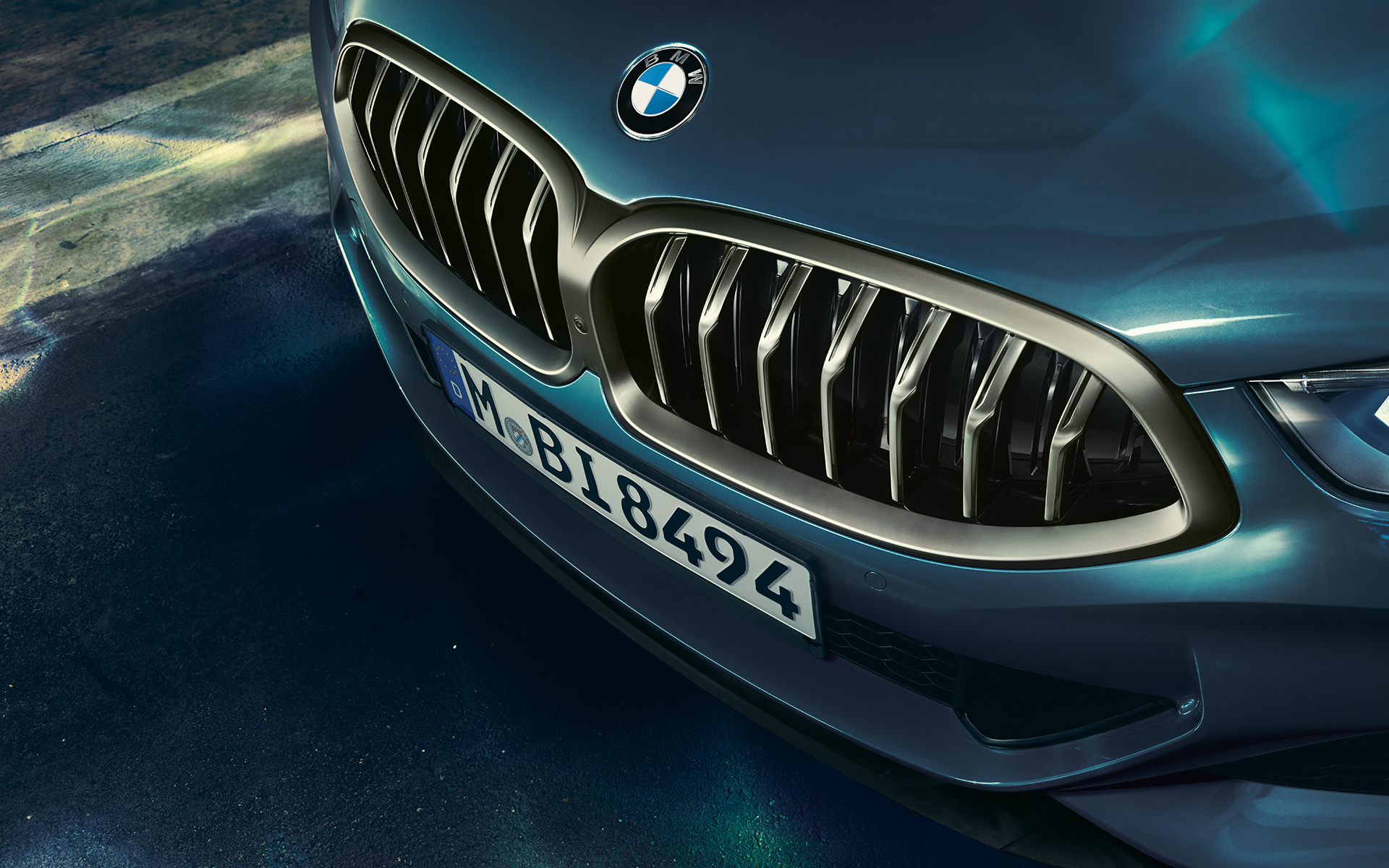 Yeni BMW 8 Serisi Coupé, ön kısım Yeni BMW 8 Serisi Coupé'nin ön kısmının yakın plandan çekilmiş görüntüsü.