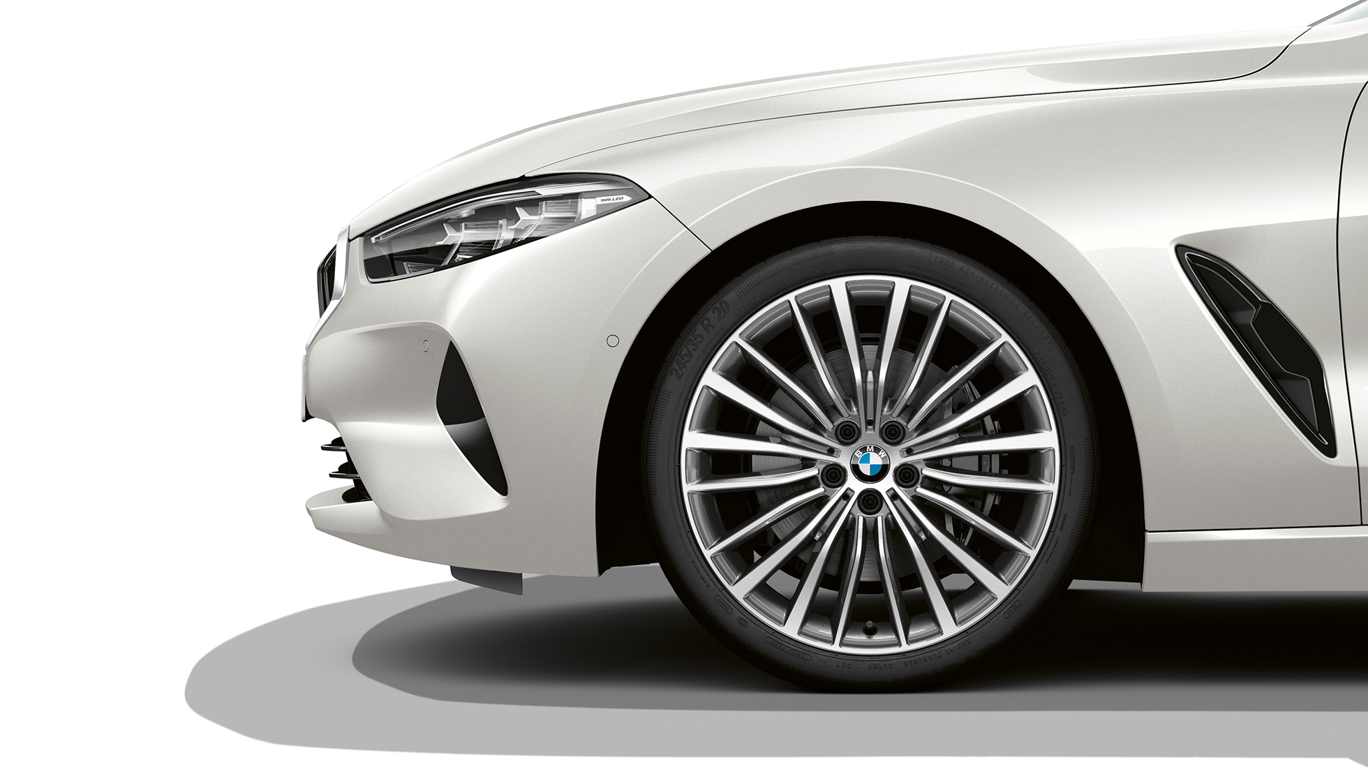 19 inç, Çok kollu, stil 731, bicolor hafif alaşım jantlar. BMW 8 Serisi Coupé, 19 inç, Çok kollu, stil 731, bicolor hafif alaşım jantlar.