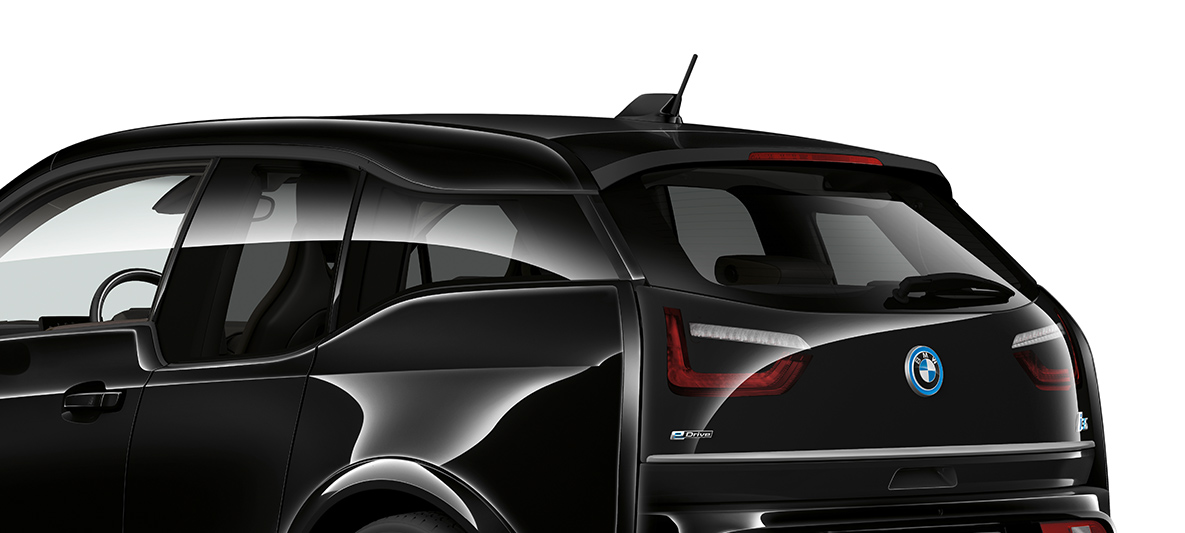 BMW i3s Edition RoadStyle, arkadan görünüm BMW i3s Edition RoadStyle I01 E-Bakır vurgulara sahip Metalik Siyah/Fluid, arkadan görünüm