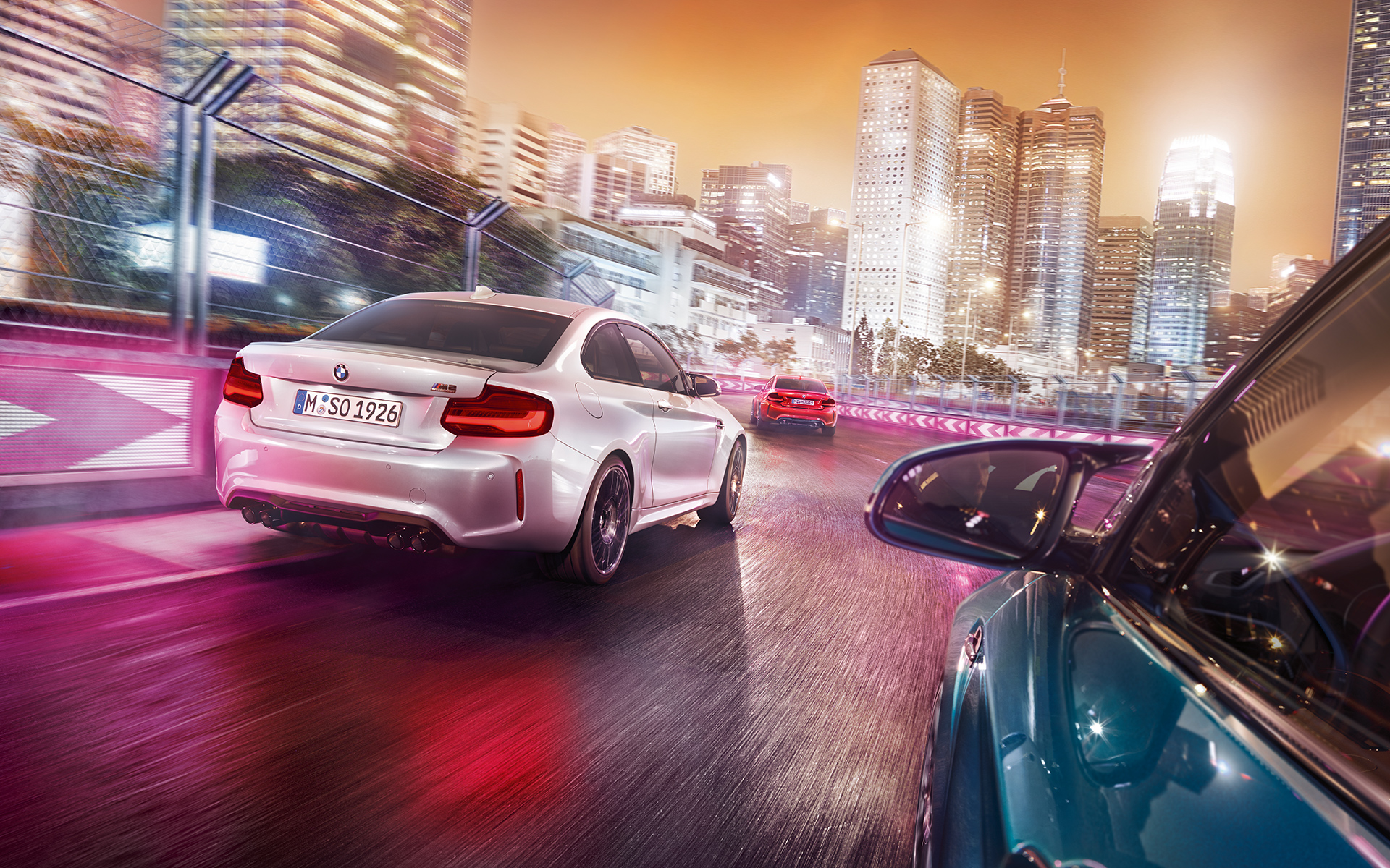 Yeni BMW M2 Competition Üç Yeni BMW M2 Competition yolda.