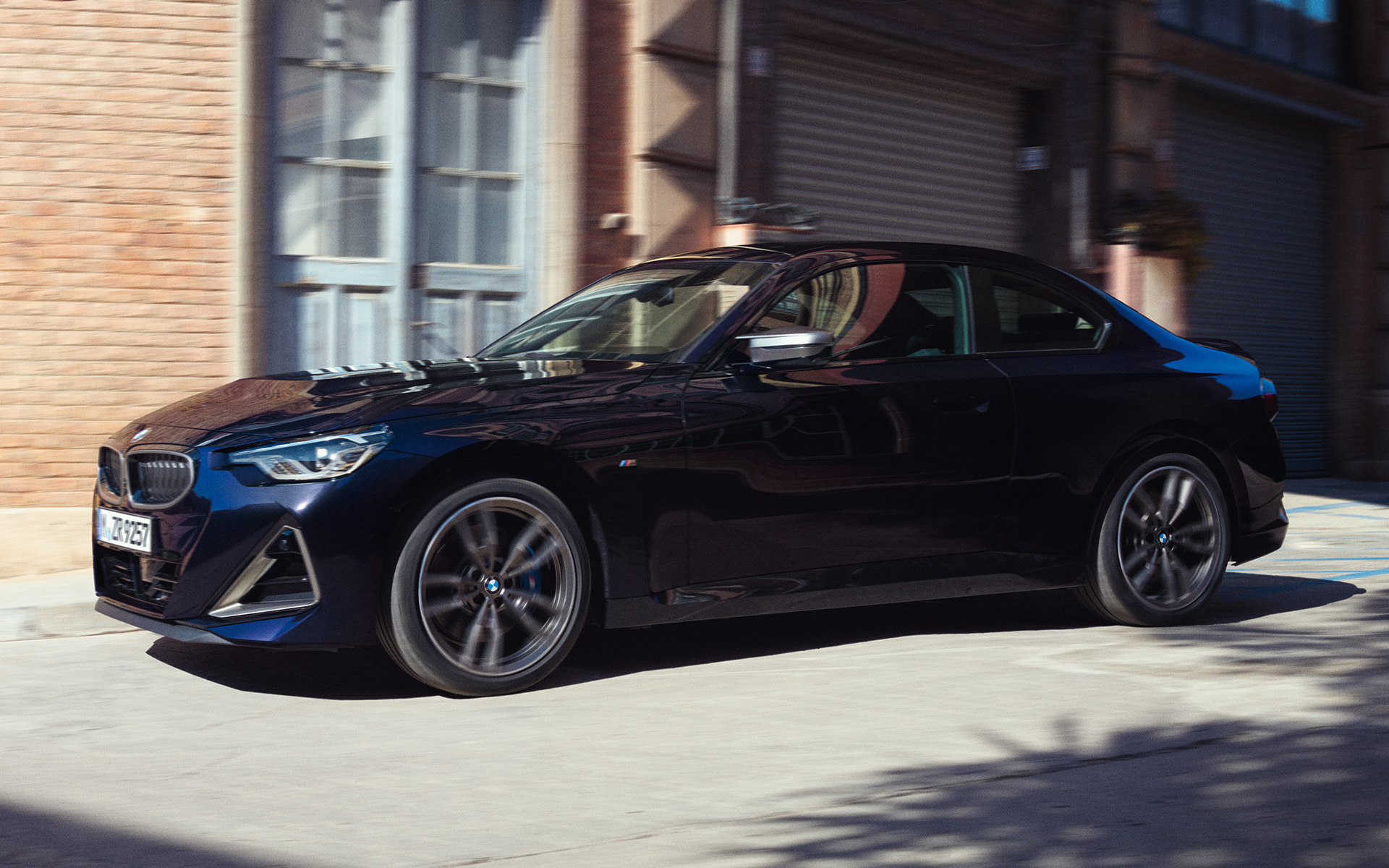 Yeni BMW M240i G42, Kutu Tasarımı Kutu tasarımı, Yeni BMW M240i G42
