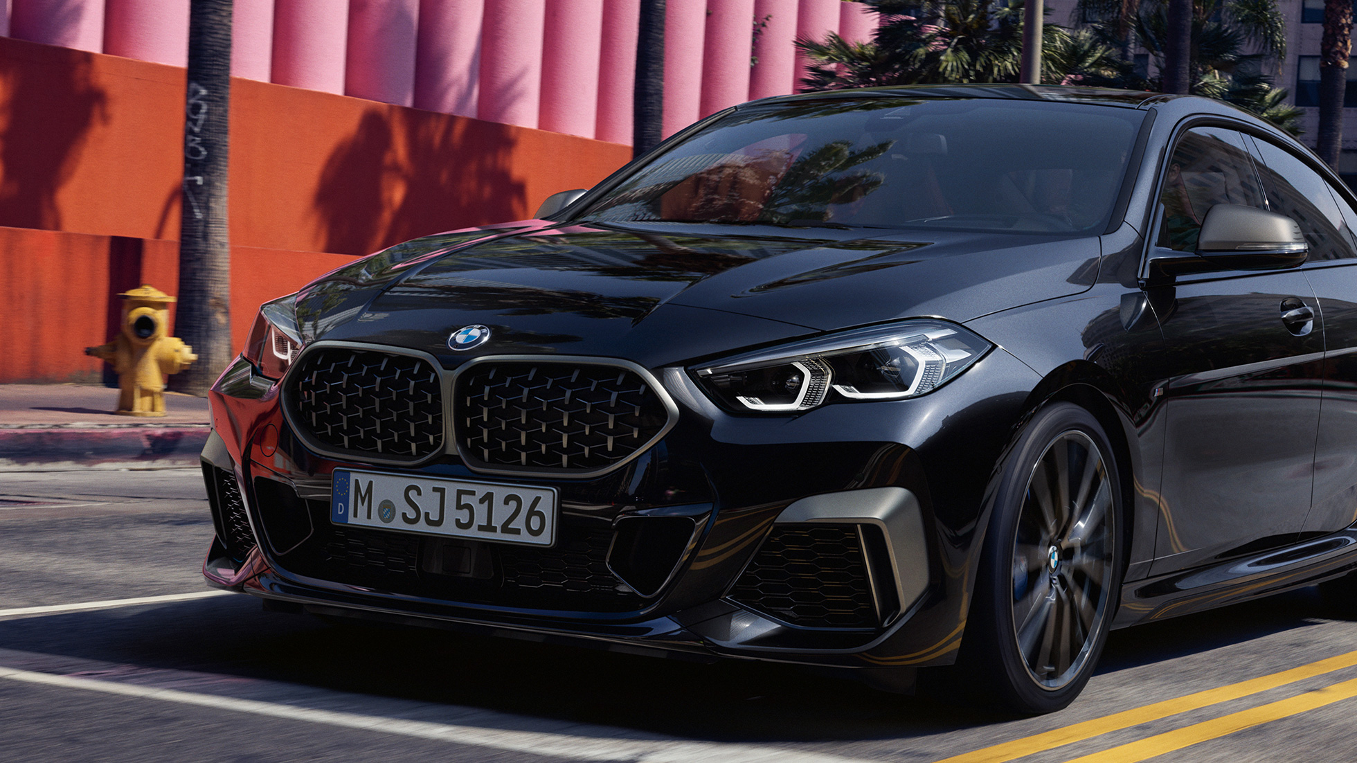 BMW M235i xDrive Gran Coupé’nin ön tasarımı Ön tasarım BMW M235i xDrive Gran Coupé 2020 Metalik Siyah/Sapphire F44