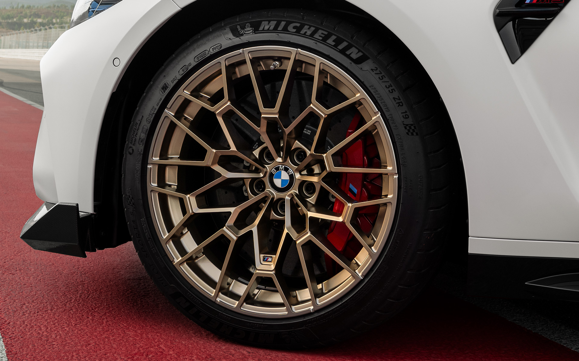 Parlak kırmızı M Karbon seramik fren, BMW M3 CS G80 BMW M3 CS G80, M Karbon seramik fren, parlak kırmızı