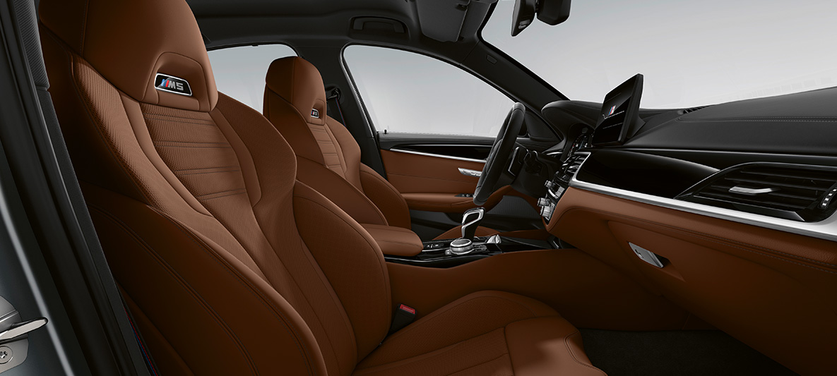 BMW Individual BMW M5 Sedan F90 LCI BMW Individual Tartufo/Siyah "Merino" deri döşeme iç tasarım BMW Individual BMW M5 Sedan F90 LCI BMW Individual Tartufo/Siyah "Merino" deri döşeme iç tasarım