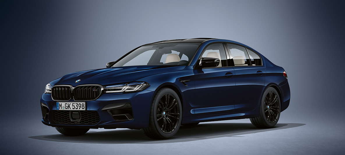 BMW Individual BMW M5 Sedan F90 Metalik Mavi/Tanzanite BMW Individual BMW M5 Sedan F90 LCI Metalik Mavi/Tanzanite ön çaprazdan görünüm