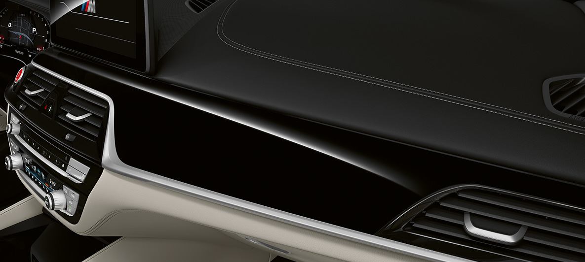 BMW Individual BMW M5 Sedan F90 BMW Individual Piano Siyah iç kaplama BMW Individual BMW M5 Sedan F90 LCI BMW Individual Piano Siyah iç kaplama iç tasarım
