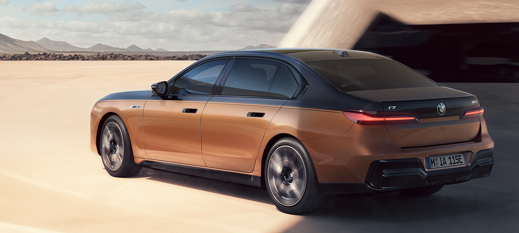 Video Sürüş Dinamikleri BMW i7 M70 xDrive Sedan G70 BMW i7 M70 xDrive Sedan G70 Video Sürüş Dinamikleri