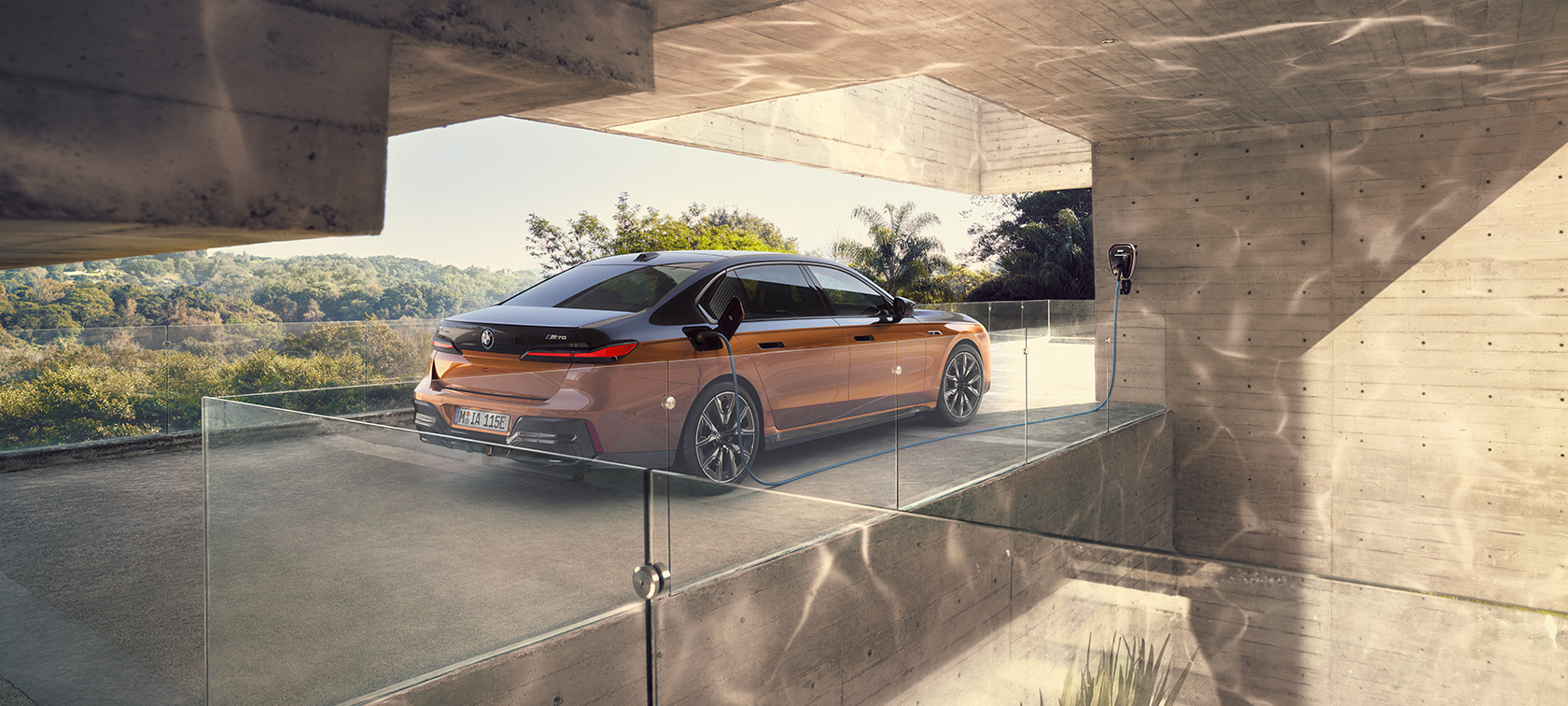 Video Dış tasarım BMW i7 M70 xDrive Sedan G70 BMW i7 M70 xDrive Sedan G70 Video Dış Tasarım