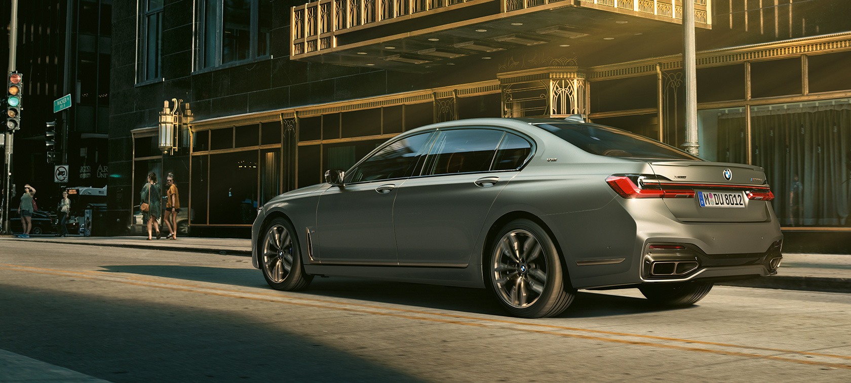 Yeni BMW M760Li xDrive Sedan BMW M760Li xDrive Sedan, tasarım, dinamik
