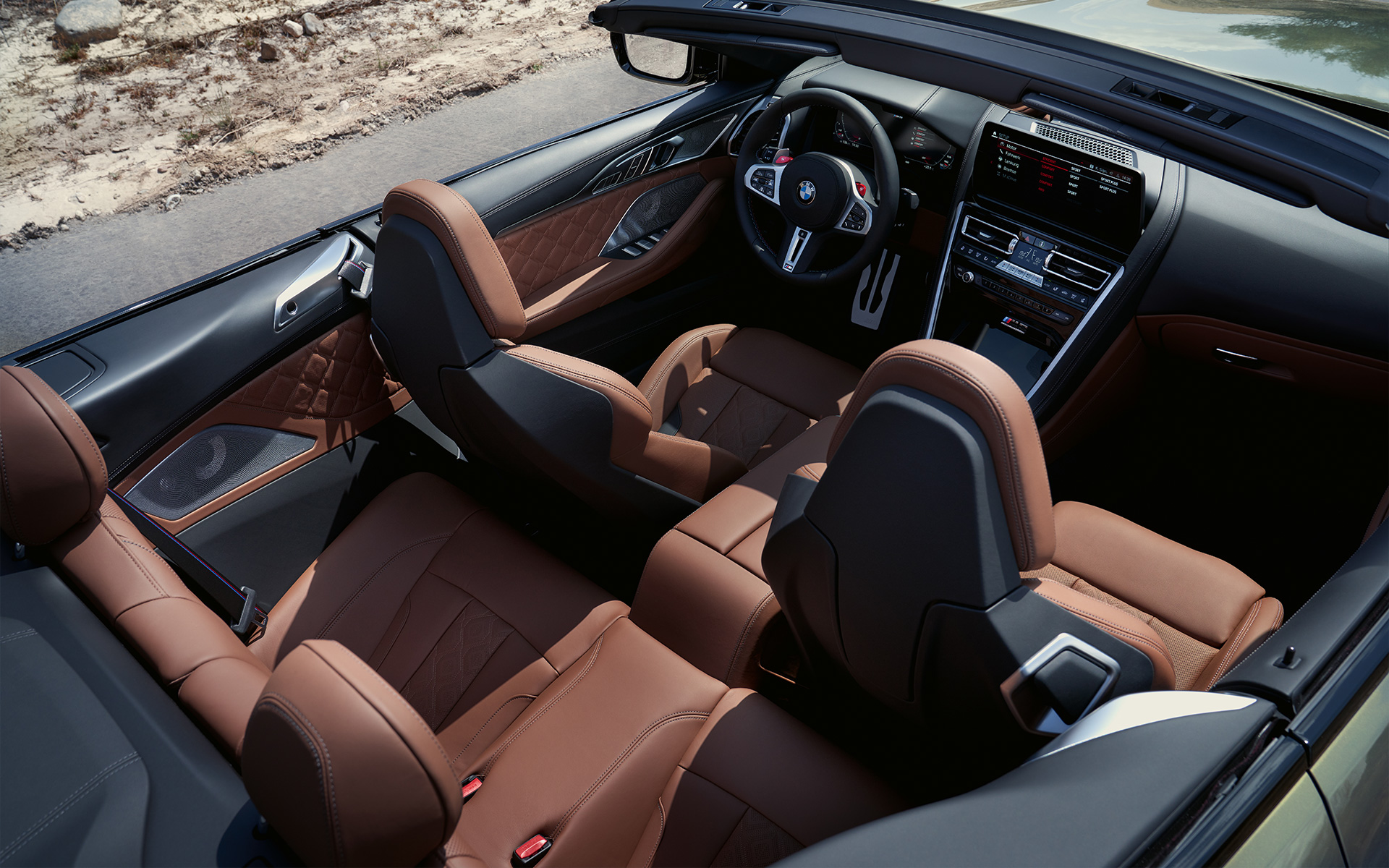 BMW M8 Competition Cabrio F91 M Sport koltuklar BMW M8 Competition Cabrio F91 İç Tasarım M Sport koltuklar