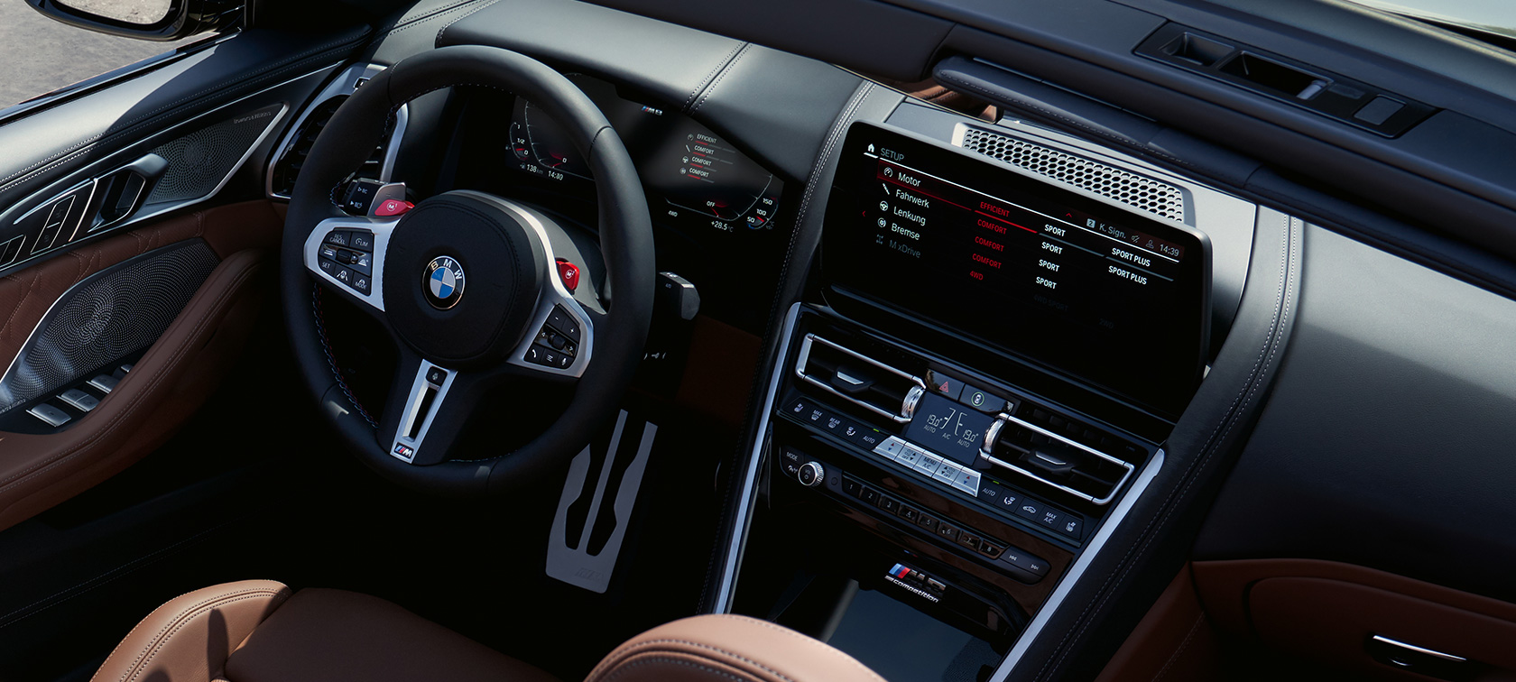 BMW M8 Competition Cabrio F91 LCI kokpit Kontrol Ekranı BMW M8 Competition Cabrio F91 LC kokpit Kontrol Ekranı