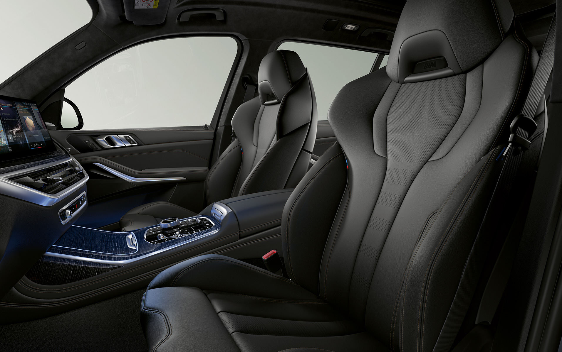 BMW X7 M60i G07 LCI, Çok fonksiyonlu M koltuk, iç tasarım