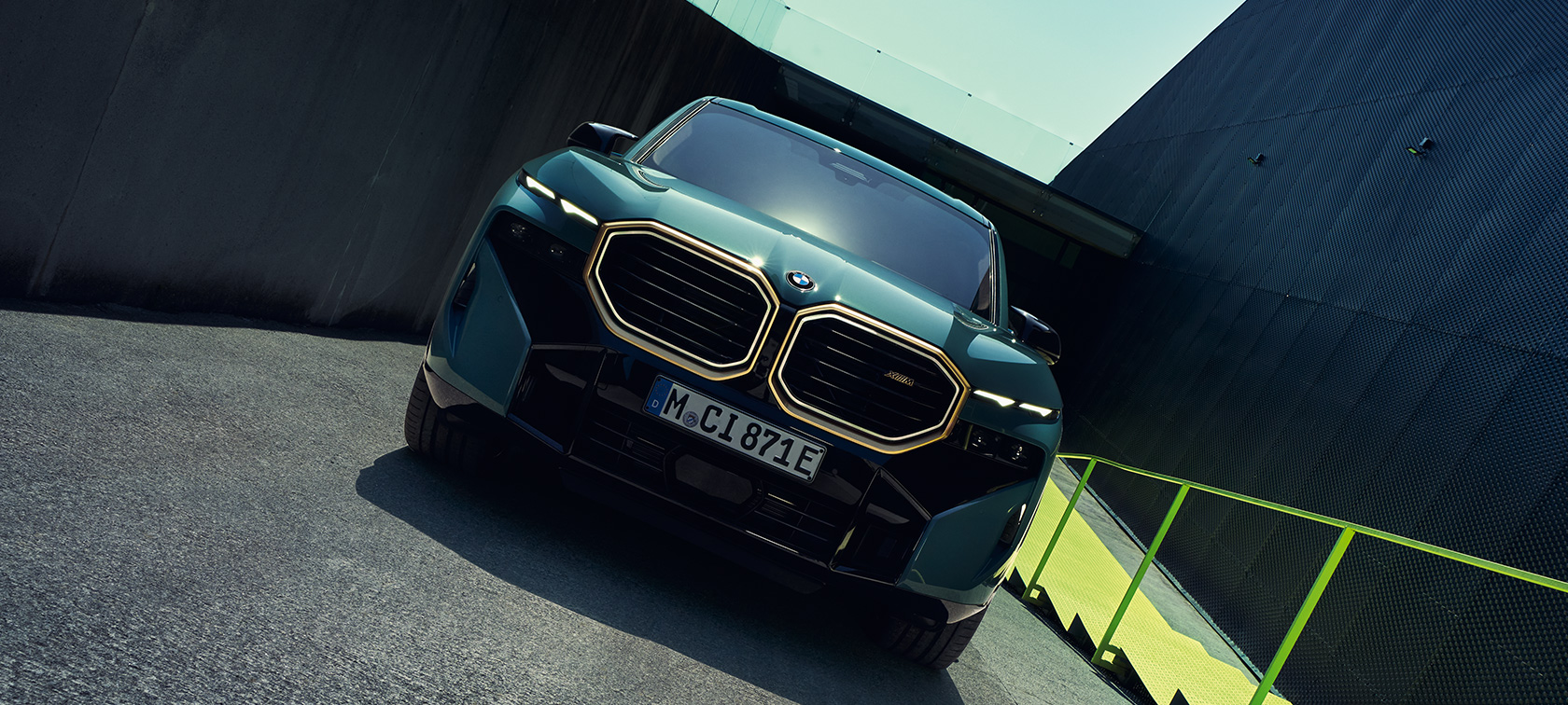 BMW XM G09 sürüş dinamikleri BMW XM G09 öne çıkan sürüş dinamikleri