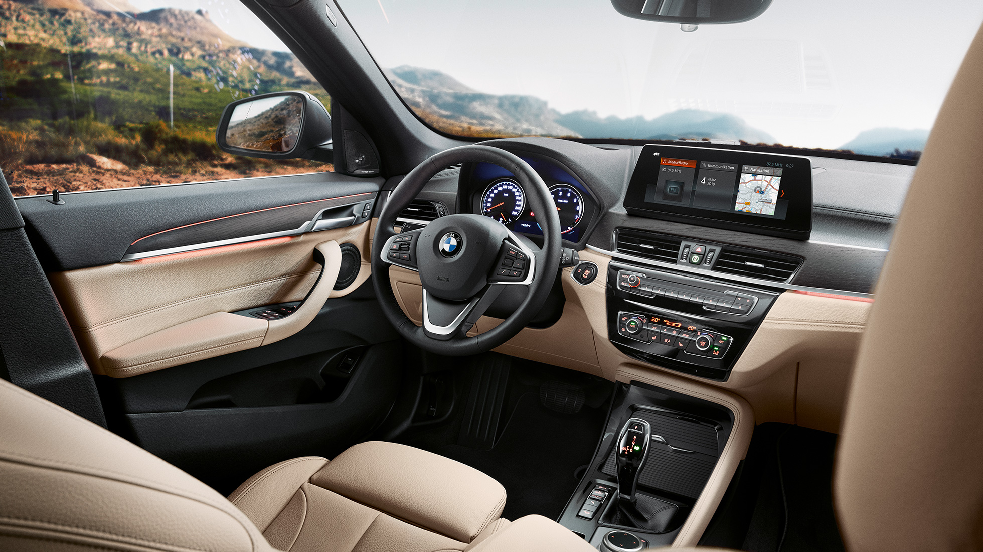 BMW X1 iç tasarımı, kokpit. BMW X1 iç tasarımı, kokpitteki 10,25 inçlik Kontrol Ekranı’nın görünümü.