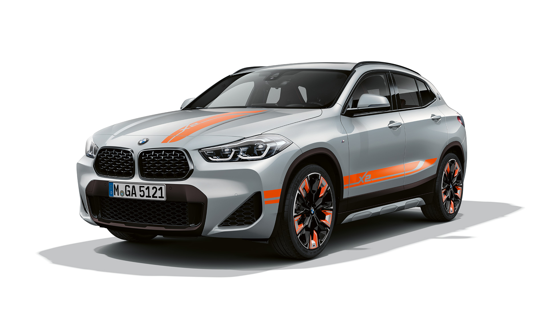 Önden görünüm BMW X2 M Mesh Edition BMW X2 M Mesh Edition F39 Metalik Gri/Brooklyn önden görünüm