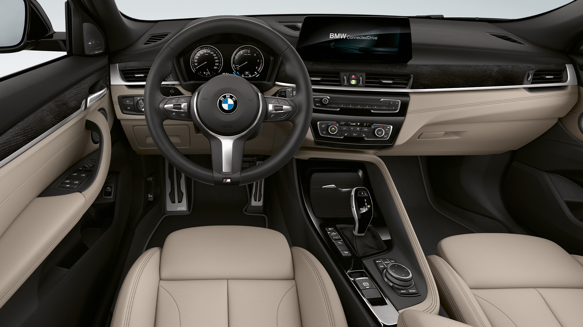 Kokpit BMW X2 sDrive20i M Sport X modeli BMW X2 sDrive20i M Sport X modeli F39 iç tasarım kokpit