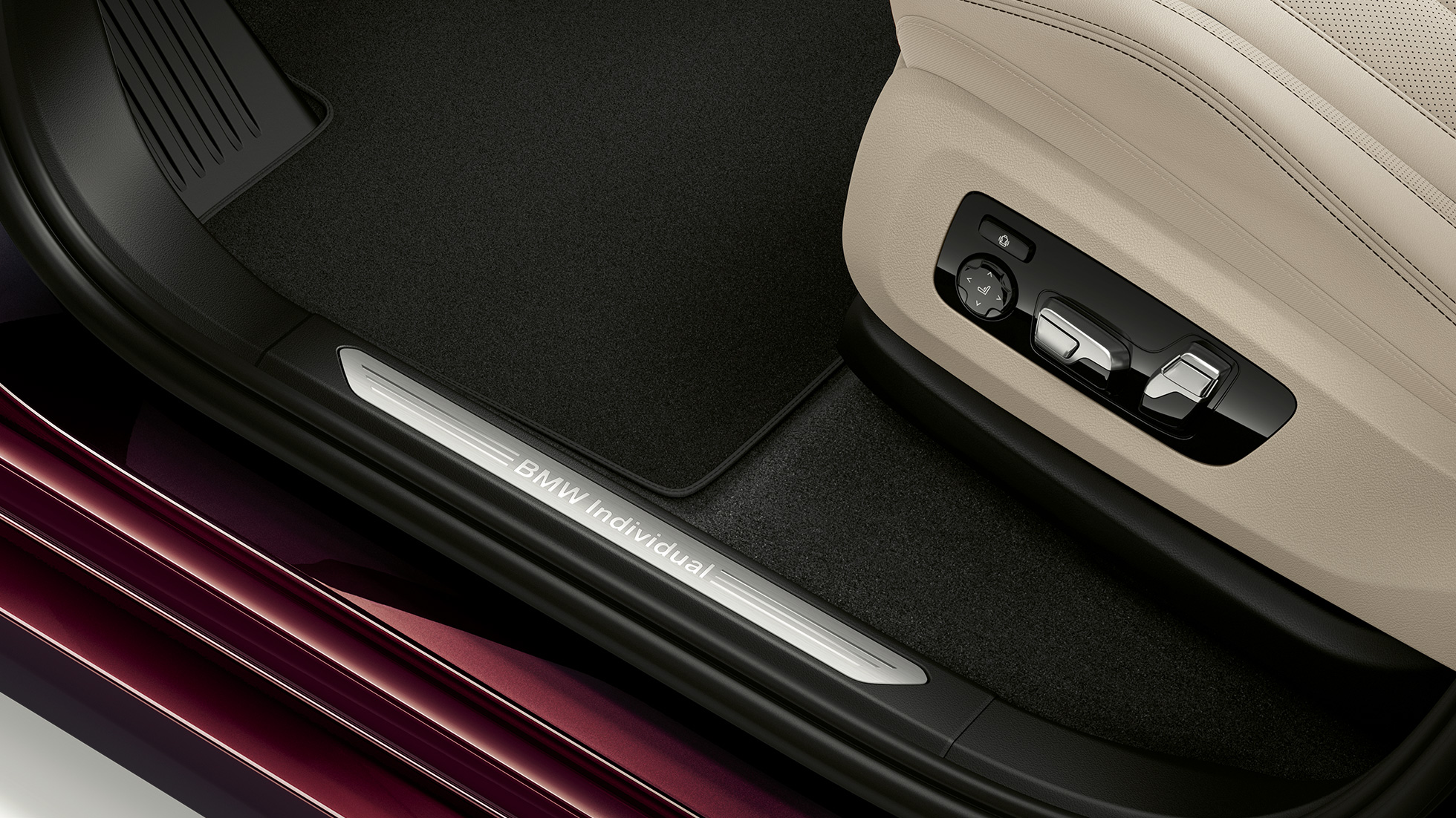 Yeni BMW X7 M Sport Paket döşeme tasarımı M Sport Paket özelliklerine sahip Yeni BMW X7’nin döşeme tasarımının yakın çekimi