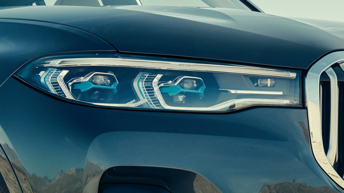 BMW Laserlight BMW Laserlight: Yeni BMW X7’nin önden yakın çekimi