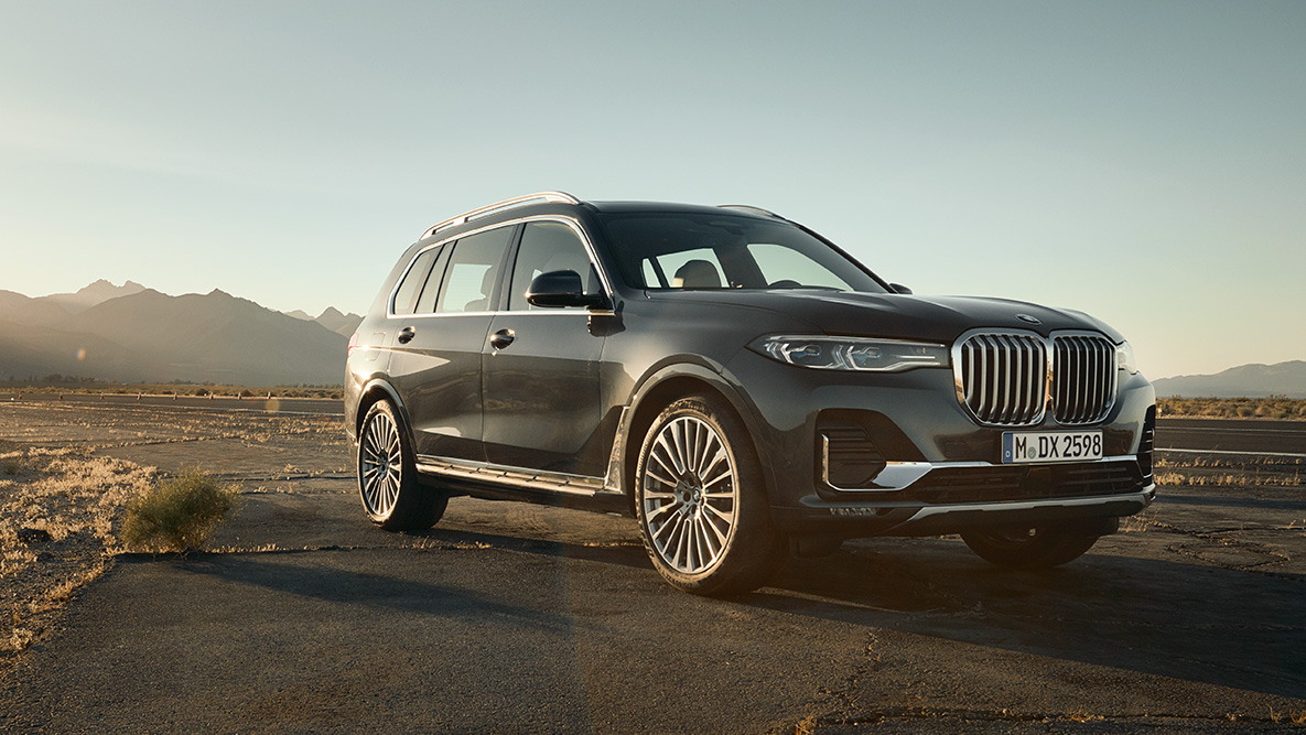 Executive Drive Pro Executive Drive Pro: Yeni BMW X7’nin önden görünümü