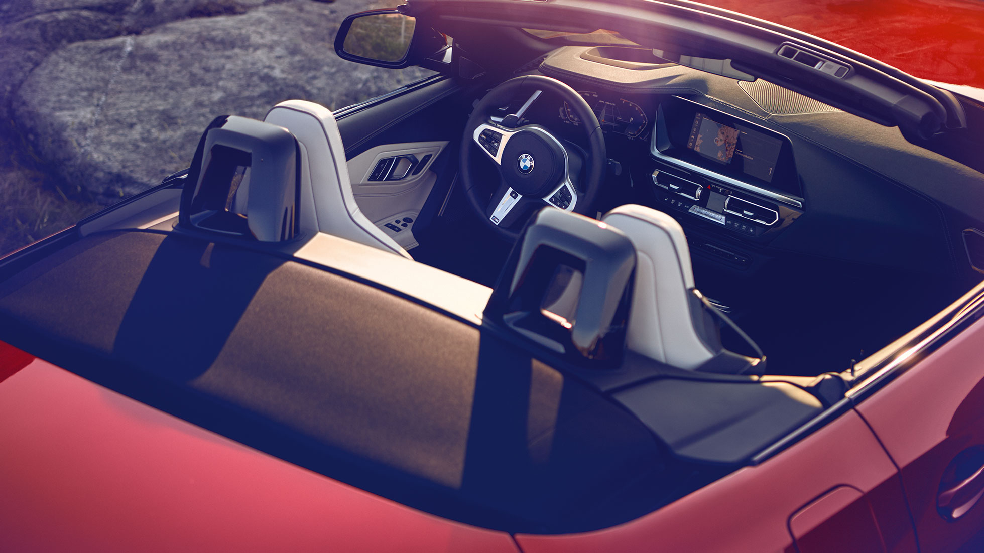 BMW Z4 Roadster ön koltuklar BMW Z4 Roadster’ın ön koltuklarının üstten görünümü