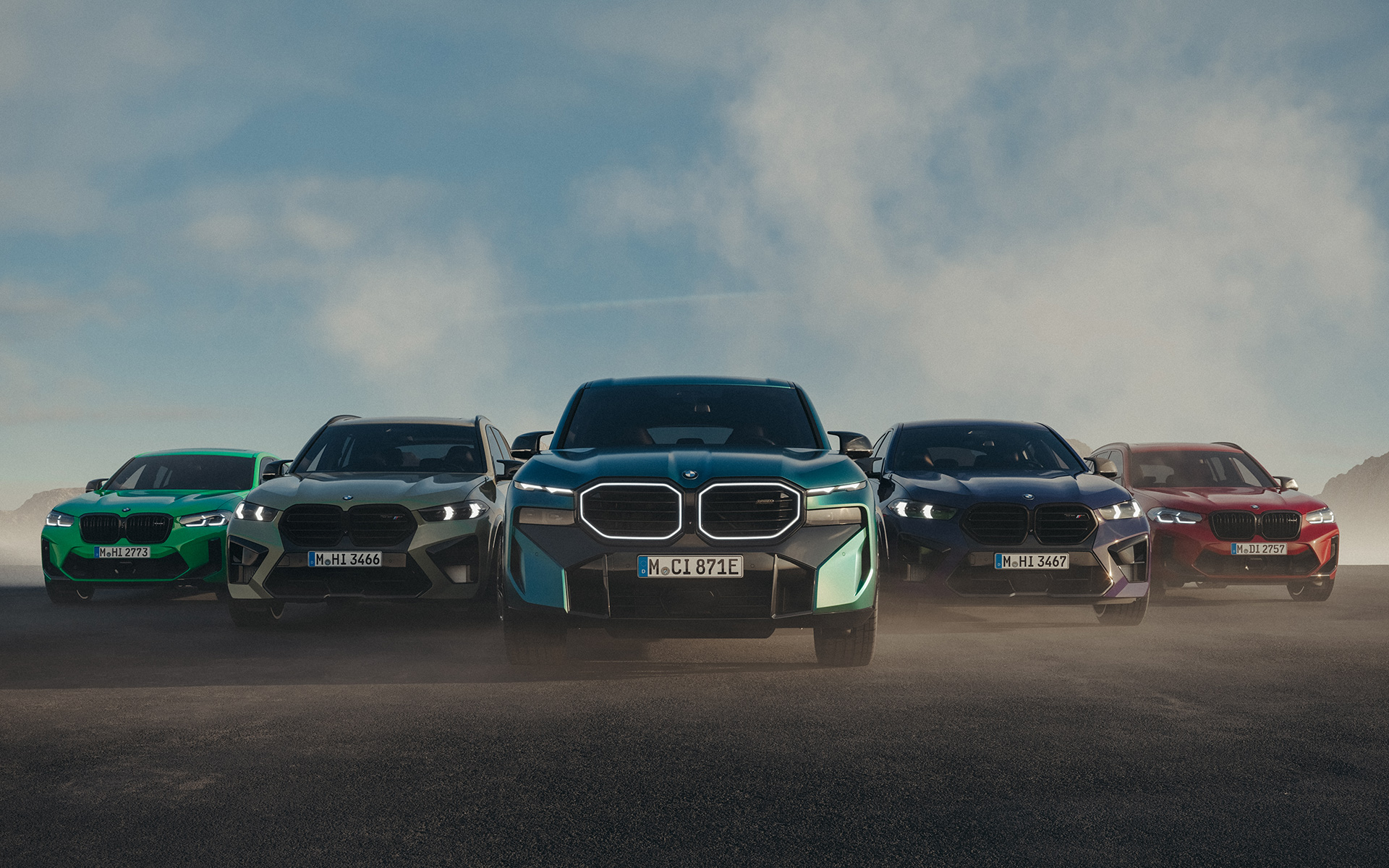 Ok düzeninde BMW X ailesi görseli Ok düzeninde U11, G01, G02, G05, G06, G07, G09 modelleriyle BMW X ailesi resmi