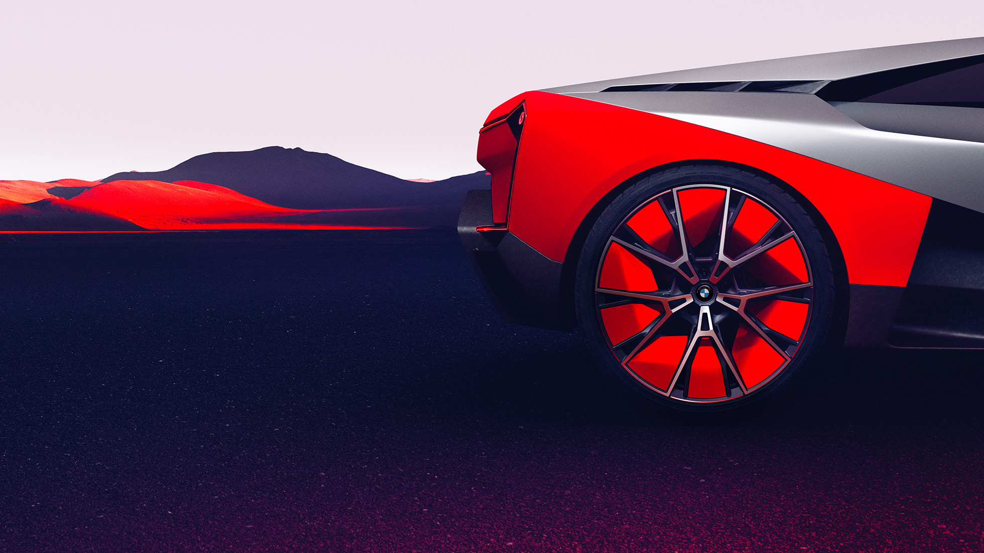 BMW Vision M NEXT, yandan görünüm BMW Vision M NEXT, hareketsiz halde yandan görünüm, jantlar