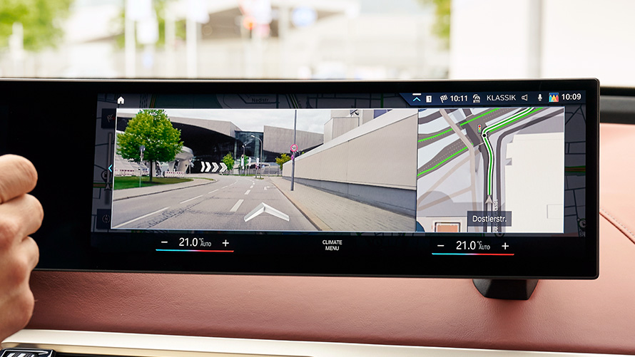 Artırılmış Görüş ile BMW Maps Connected Navigation Kontrol Ekranında Artırılmış Görüş ile BMW Maps Bağlantılı Navigasyon