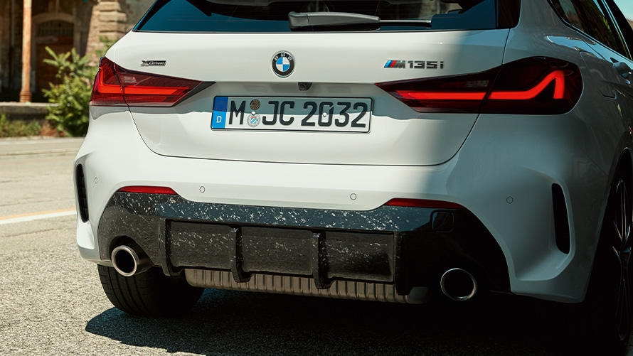 BMW M Performance Arka Difüzör, Karbon Fiber BMW M Performance Arka Difüzör, Karbon Fiber, BMW yaz aksesuarları