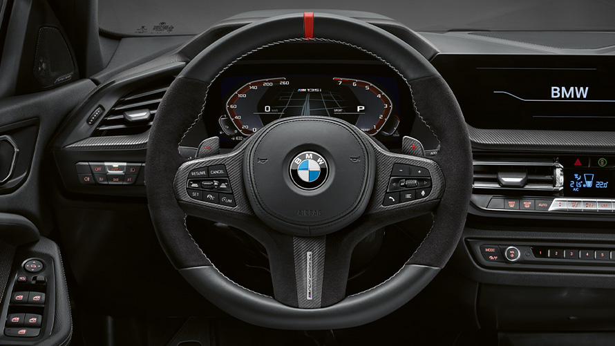BMW M Performance Direksiyon Karbon Fiber/Alcantra Kaplamalı BMW M Performance Direksiyon, BMW yaz aksesuarları