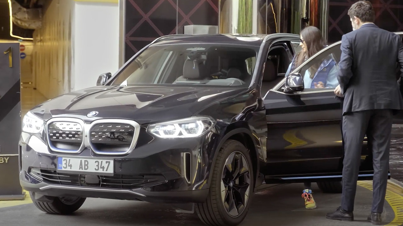 BMW iX3 Kullanıcısı Aslı Bayraktar ile Söyleşi | BMW Joy Blog BMW iX3 Kullanıcısı Aslı Bayraktar ile Söyleşi | BMW Joy Blog